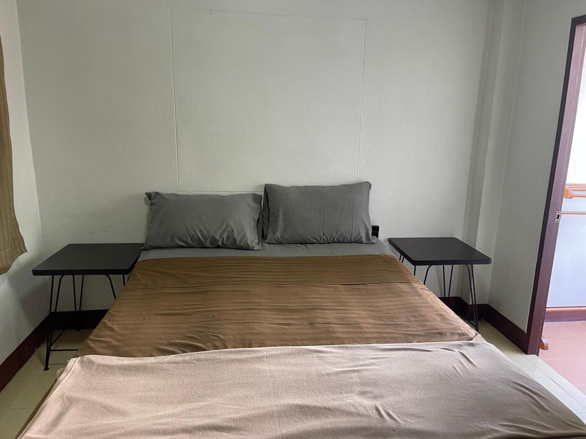 Jj Guesthouse Чиангмай Екстериор снимка