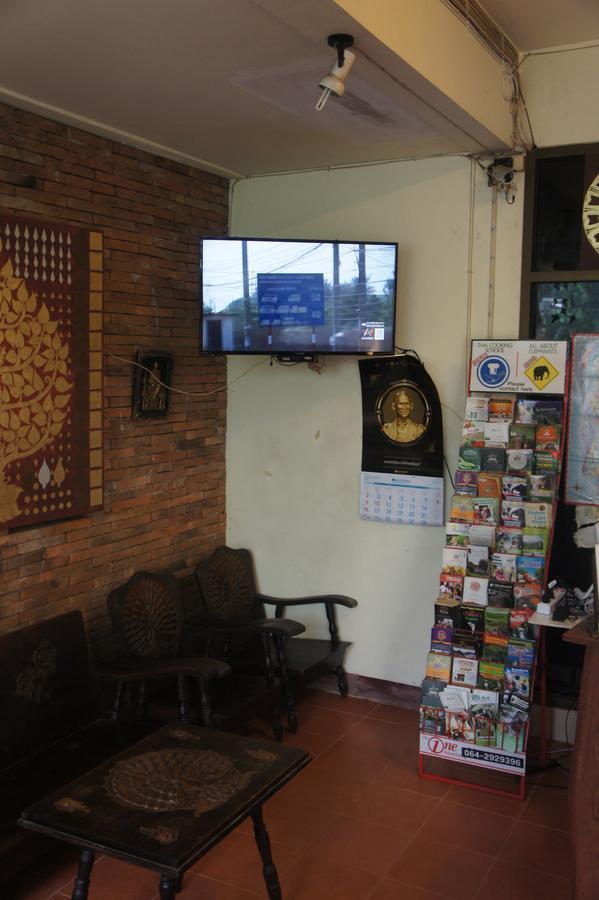 Jj Guesthouse Чиангмай Екстериор снимка